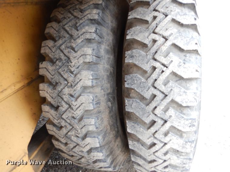 image for item IL9292 1996 Gradall XL4100  wheeled excavator