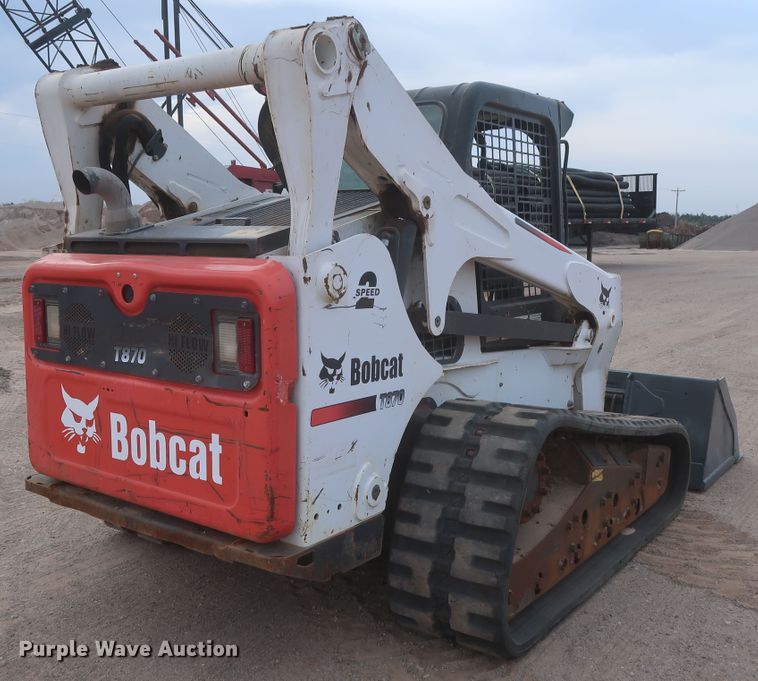 image for item IO9021 2016 Bobcat T870  tracked skid steer loader