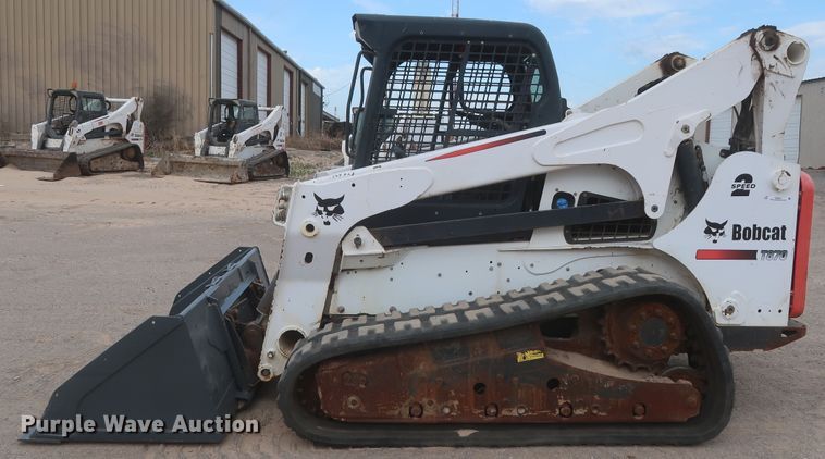 image for item IO9021 2016 Bobcat T870  tracked skid steer loader