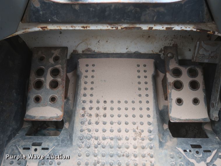 image for item IO9021 2016 Bobcat T870  tracked skid steer loader