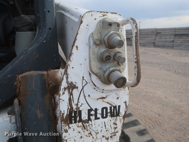 image for item IO9021 2016 Bobcat T870  tracked skid steer loader