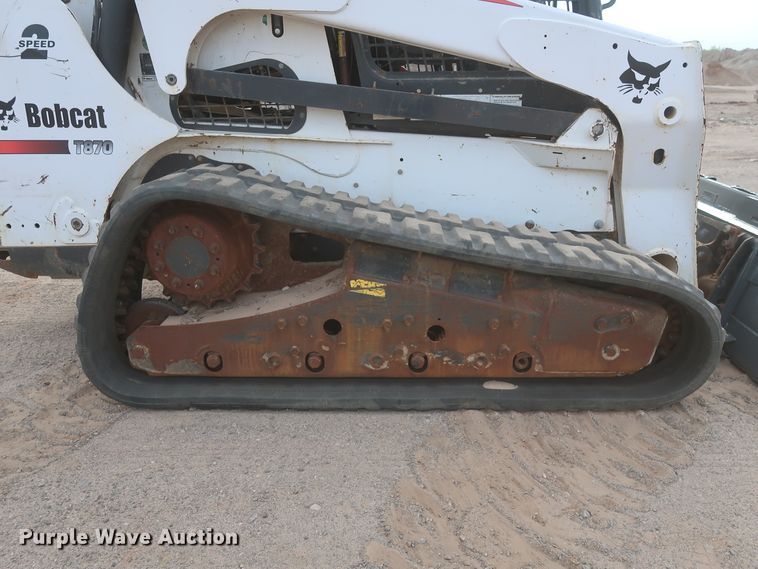 image for item IO9021 2016 Bobcat T870  tracked skid steer loader