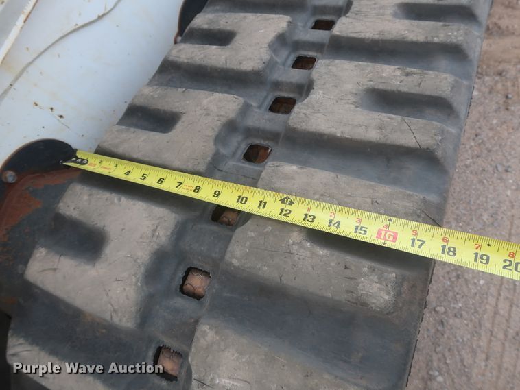 image for item IO9021 2016 Bobcat T870  tracked skid steer loader