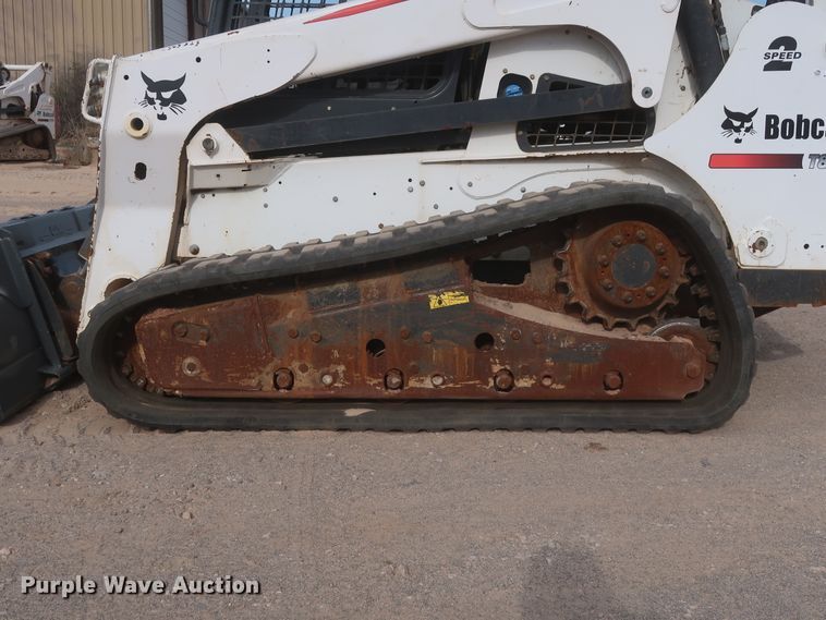 image for item IO9021 2016 Bobcat T870  tracked skid steer loader