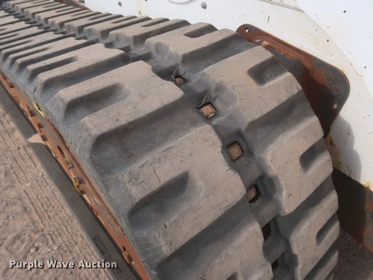 image for item IO9021 2016 Bobcat T870  tracked skid steer loader