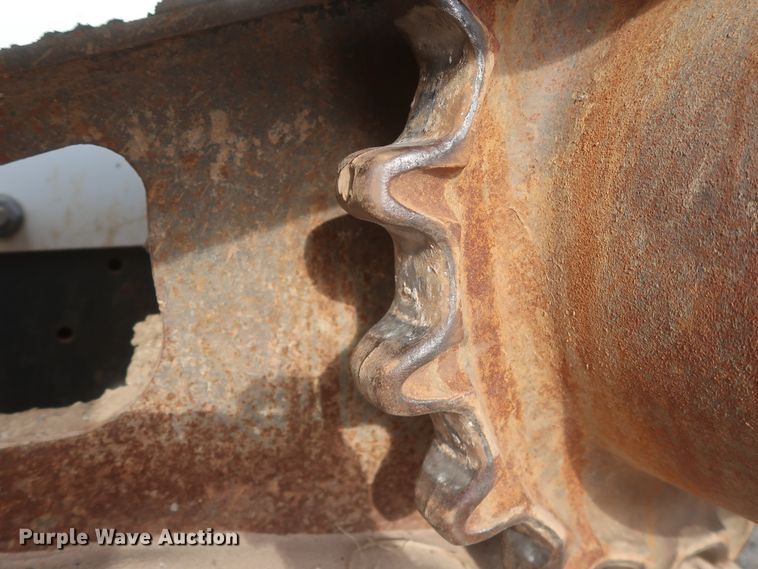 image for item IO9021 2016 Bobcat T870  tracked skid steer loader