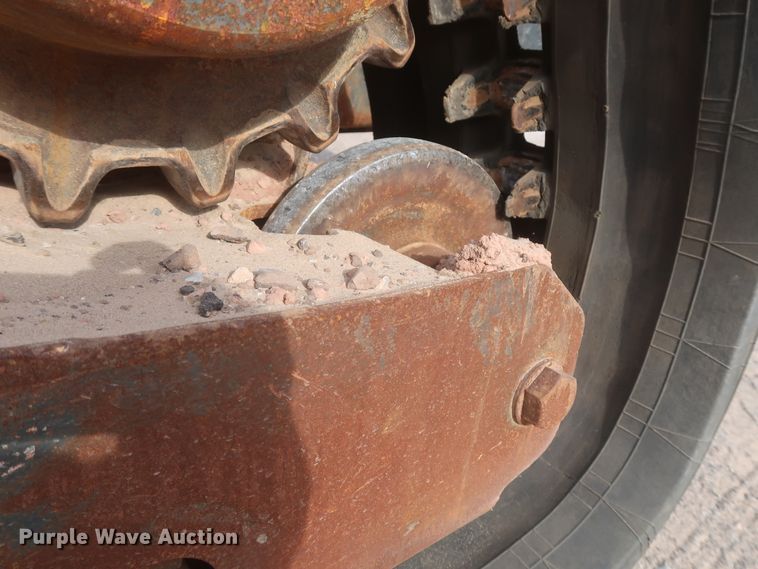 image for item IO9021 2016 Bobcat T870  tracked skid steer loader