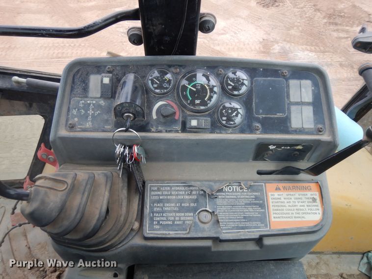 image for item IP9161 1999 Caterpillar 426C  backhoe