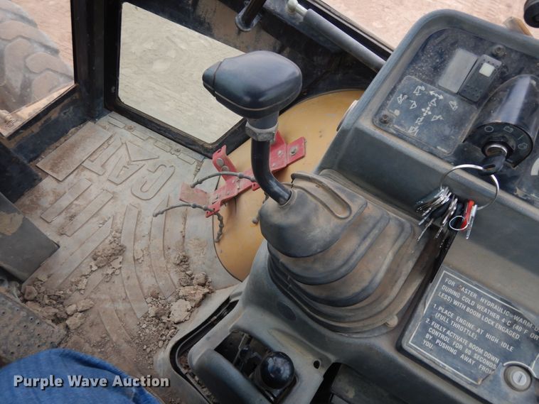 image for item IP9161 1999 Caterpillar 426C  backhoe