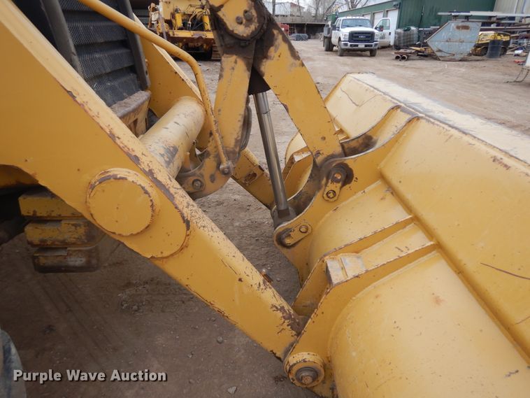 image for item IP9161 1999 Caterpillar 426C  backhoe