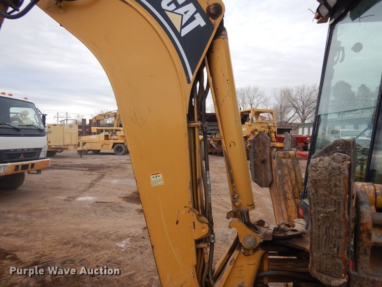 image for item IP9161 1999 Caterpillar 426C  backhoe