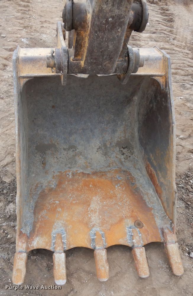 image for item IP9161 1999 Caterpillar 426C  backhoe