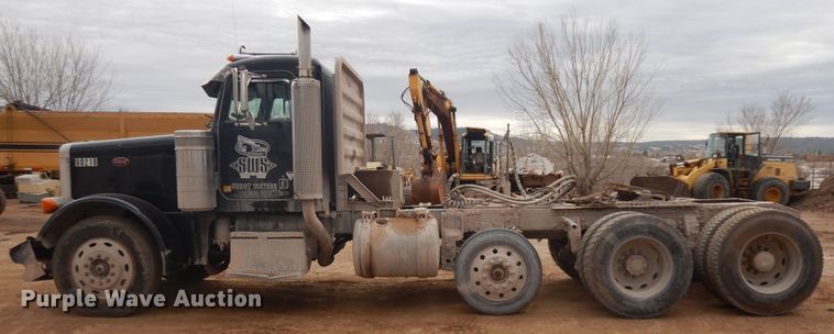 image for item IP9165 1991 Peterbilt 379  semi truck