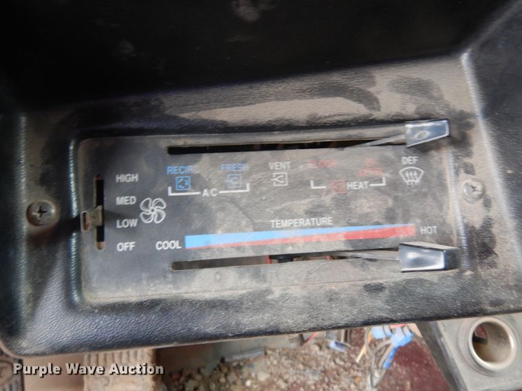 image for item IP9165 1991 Peterbilt 379  semi truck