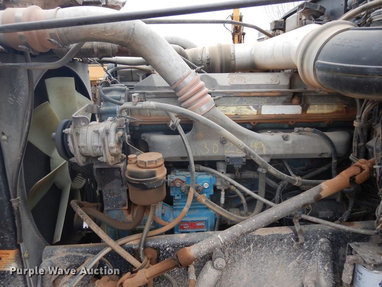 image for item IP9165 1991 Peterbilt 379  semi truck