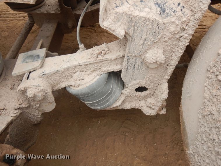 image for item IP9165 1991 Peterbilt 379  semi truck