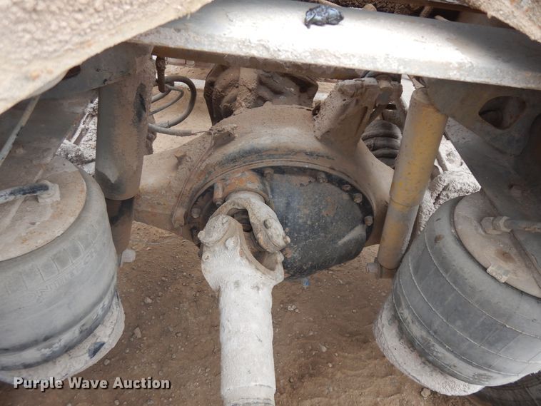 image for item IP9165 1991 Peterbilt 379  semi truck