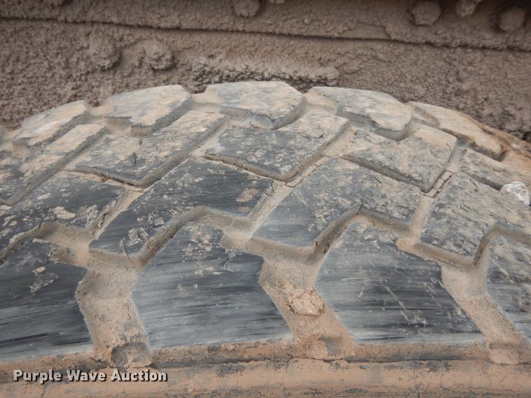 image for item IP9165 1991 Peterbilt 379  semi truck