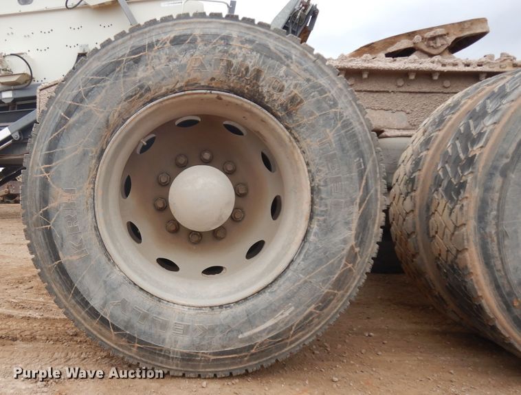 image for item IP9165 1991 Peterbilt 379  semi truck