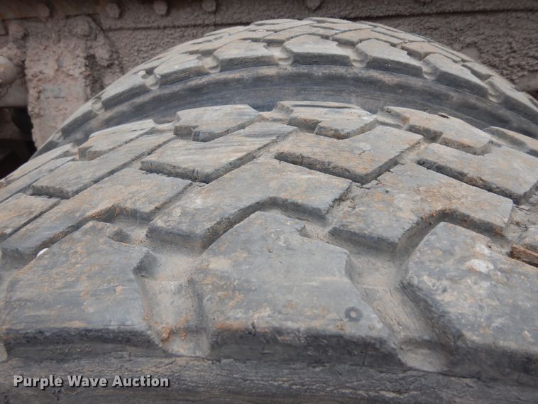 image for item IP9165 1991 Peterbilt 379  semi truck