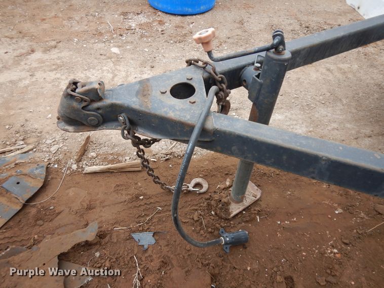 image for item IP9166 1975 enclosed cargo trailer