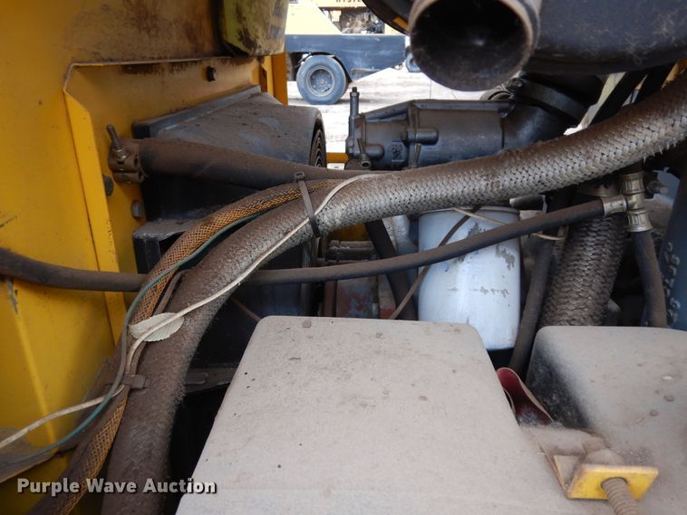 image for item IP9168 1994 Atlas Copco XAS75  air compressor