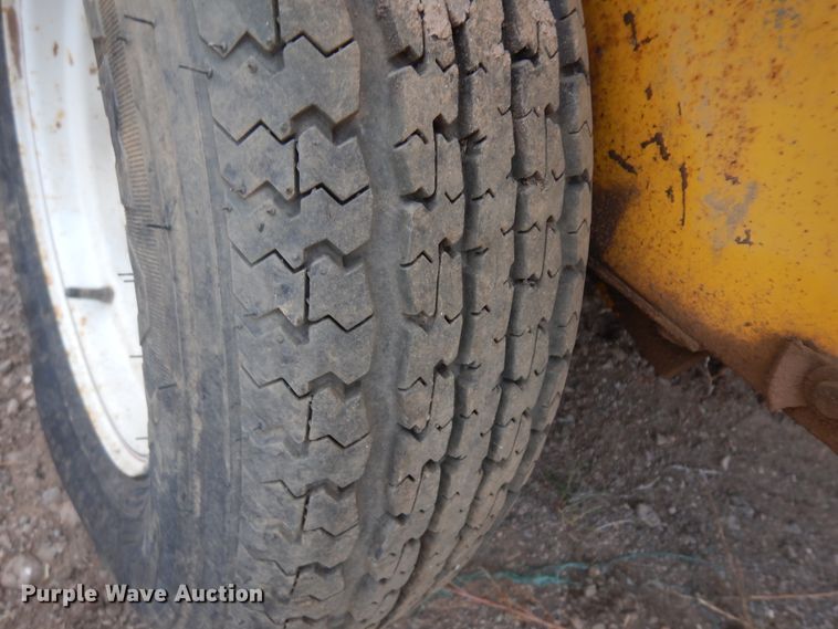 image for item IP9168 1994 Atlas Copco XAS75  air compressor