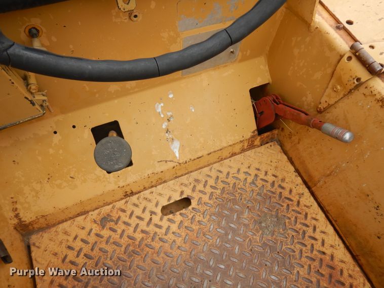 image for item IP9170 Hyster C530A  pneumatic roller