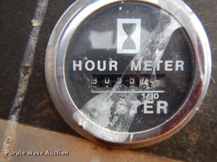 image for item IP9170 Hyster C530A  pneumatic roller