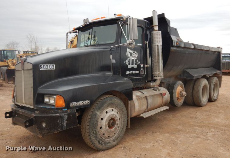 image for item IP9171 1987 Kenworth T600  dump truck