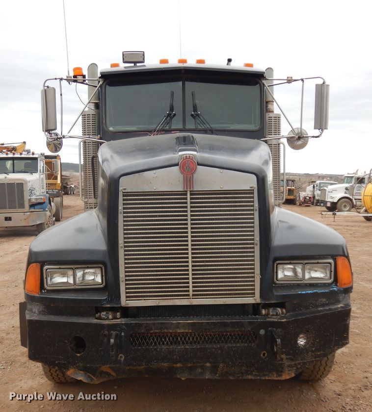 image for item IP9171 1987 Kenworth T600  dump truck