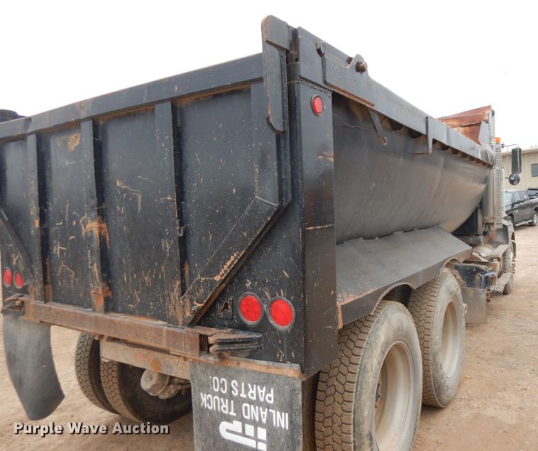 image for item IP9171 1987 Kenworth T600  dump truck