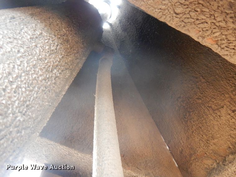 image for item IP9171 1987 Kenworth T600  dump truck