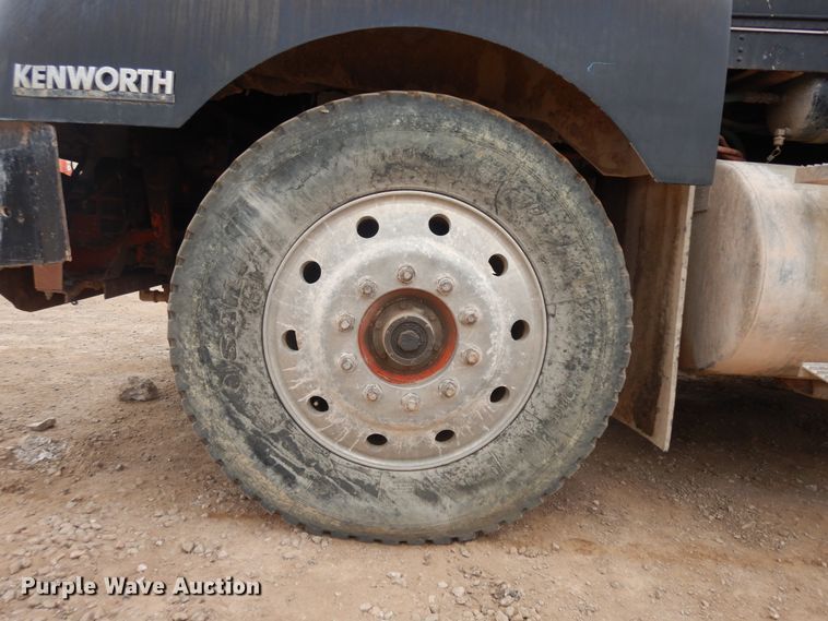 image for item IP9171 1987 Kenworth T600  dump truck