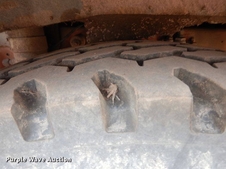 image for item IP9171 1987 Kenworth T600  dump truck