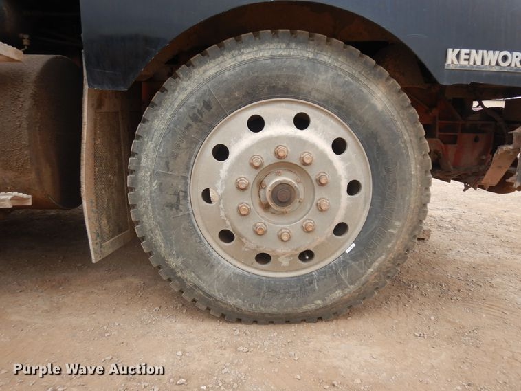 image for item IP9171 1987 Kenworth T600  dump truck