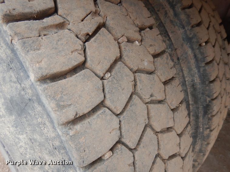 image for item IP9171 1987 Kenworth T600  dump truck