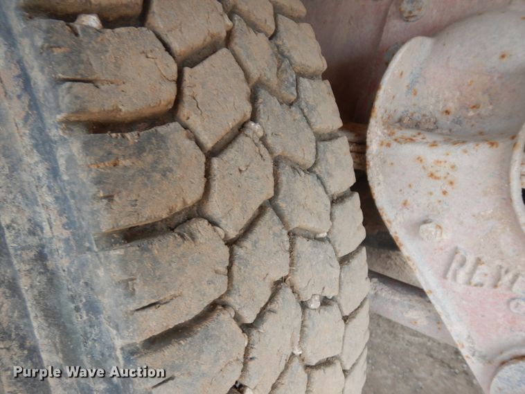 image for item IP9171 1987 Kenworth T600  dump truck