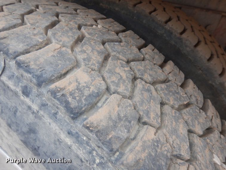 image for item IP9171 1987 Kenworth T600  dump truck