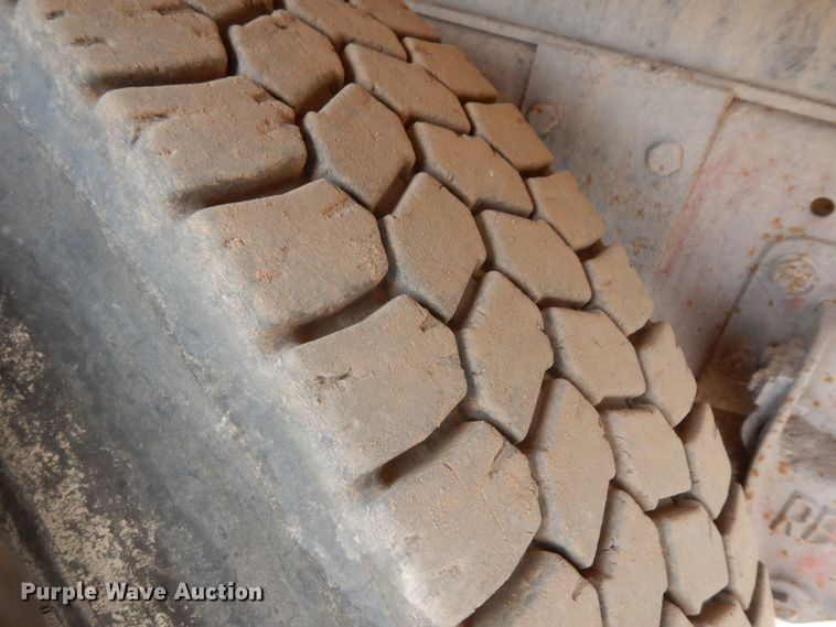 image for item IP9171 1987 Kenworth T600  dump truck