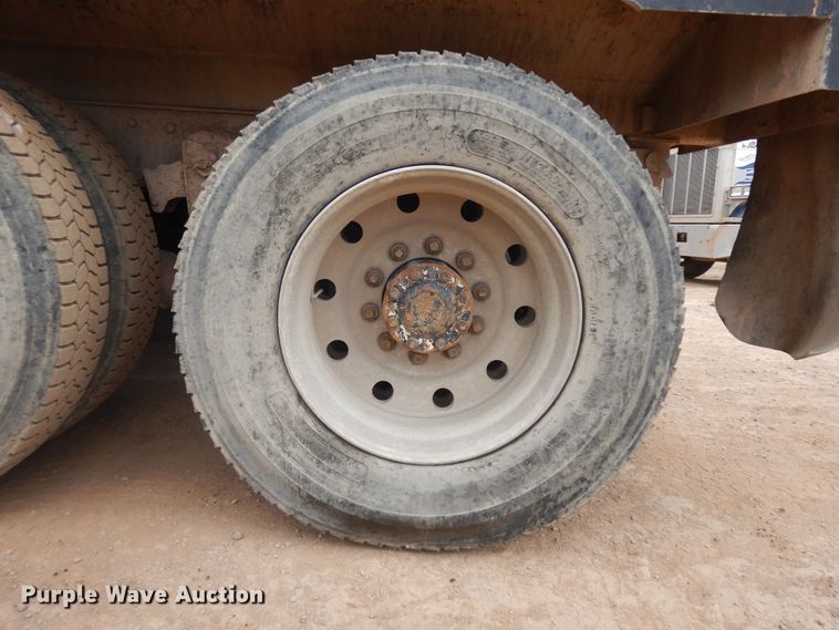 image for item IP9171 1987 Kenworth T600  dump truck