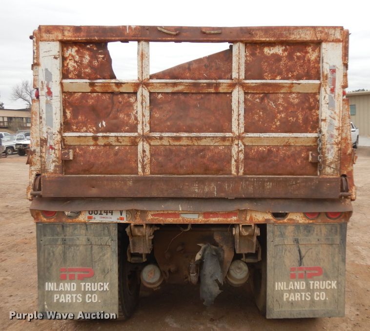 image for item IP9172 1977 Kenworth W900A  dump truck