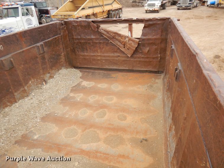 image for item IP9172 1977 Kenworth W900A  dump truck