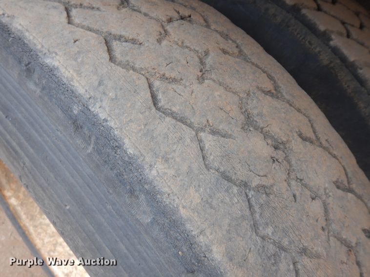 image for item IP9172 1977 Kenworth W900A  dump truck