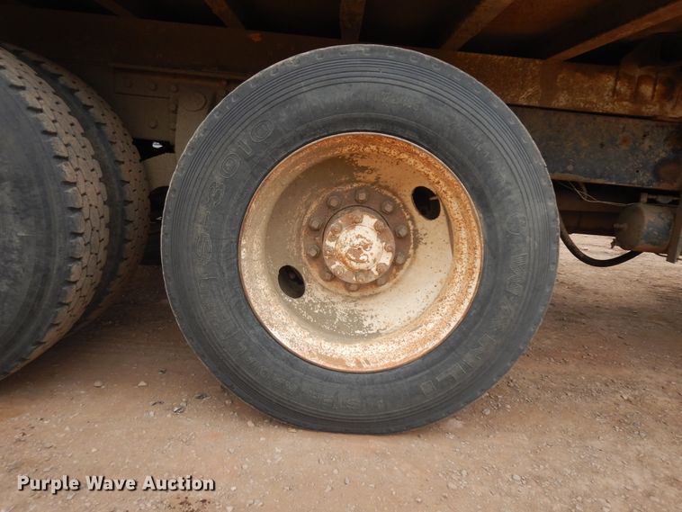 image for item IP9172 1977 Kenworth W900A  dump truck