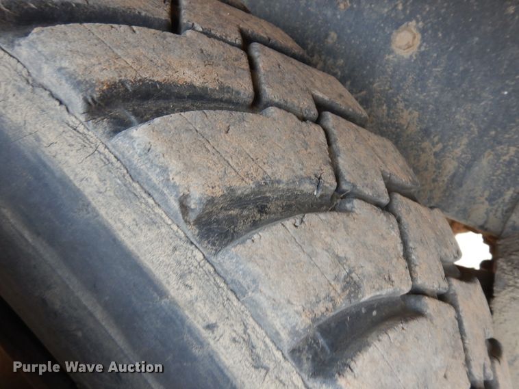 image for item IP9172 1977 Kenworth W900A  dump truck