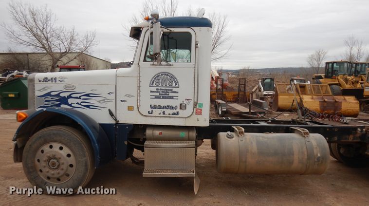 image for item IP9173 1992 Peterbilt 379  semi truck