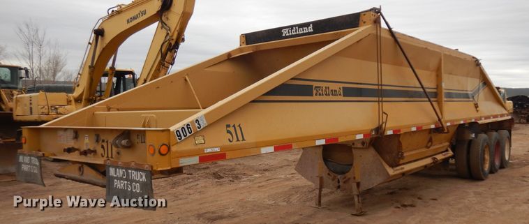 image for item IP9174 1998 Midland  bottom dump trailer