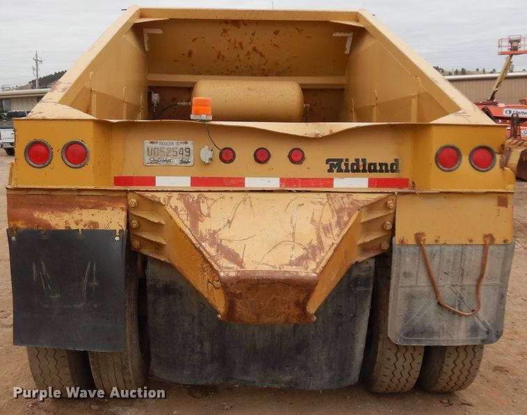 image for item IP9174 1998 Midland  bottom dump trailer