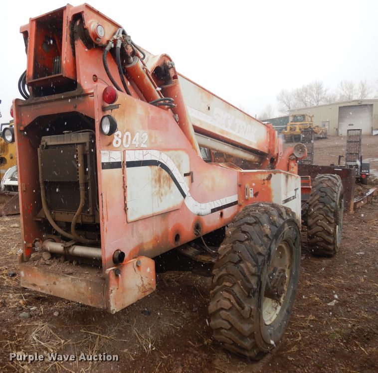 image for item IP9178 SkyTrak 8042  telehandler